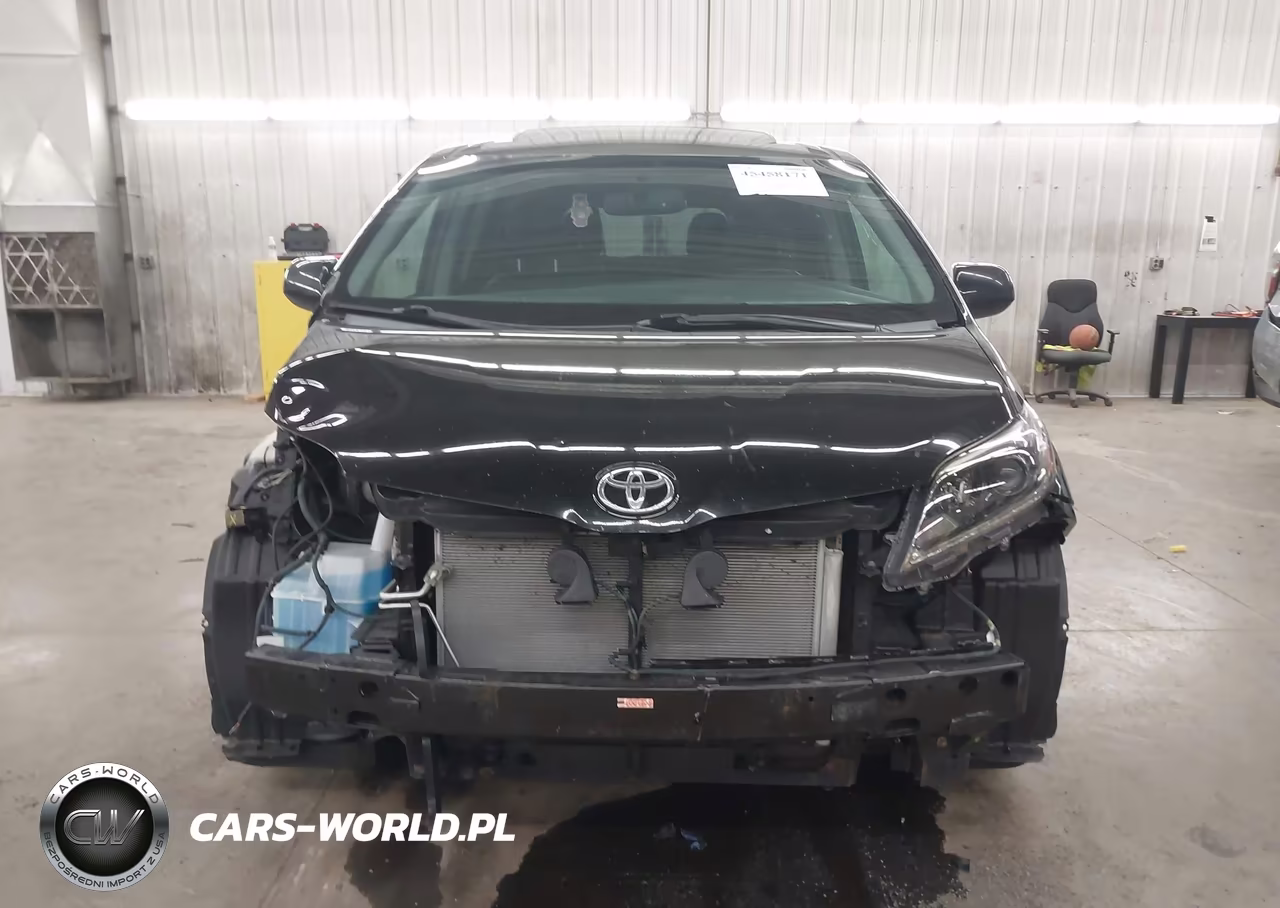 2015 Toyota Sienna Se 8 Passenger VIN:5TDXK3DC1FS599382 - 13