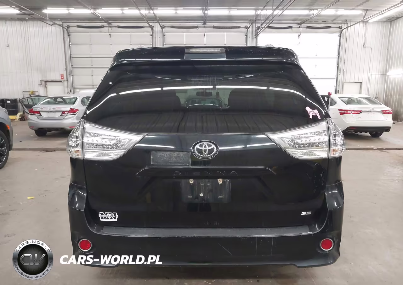 2015 Toyota Sienna Se 8 Passenger VIN:5TDXK3DC1FS599382 - 17