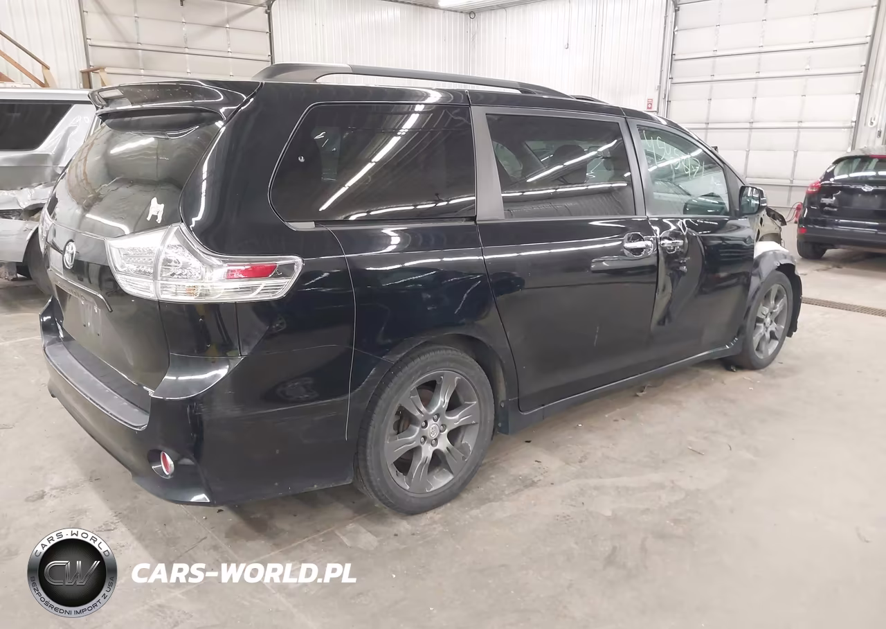 2015 Toyota Sienna Se 8 Passenger VIN:5TDXK3DC1FS599382 - 4
