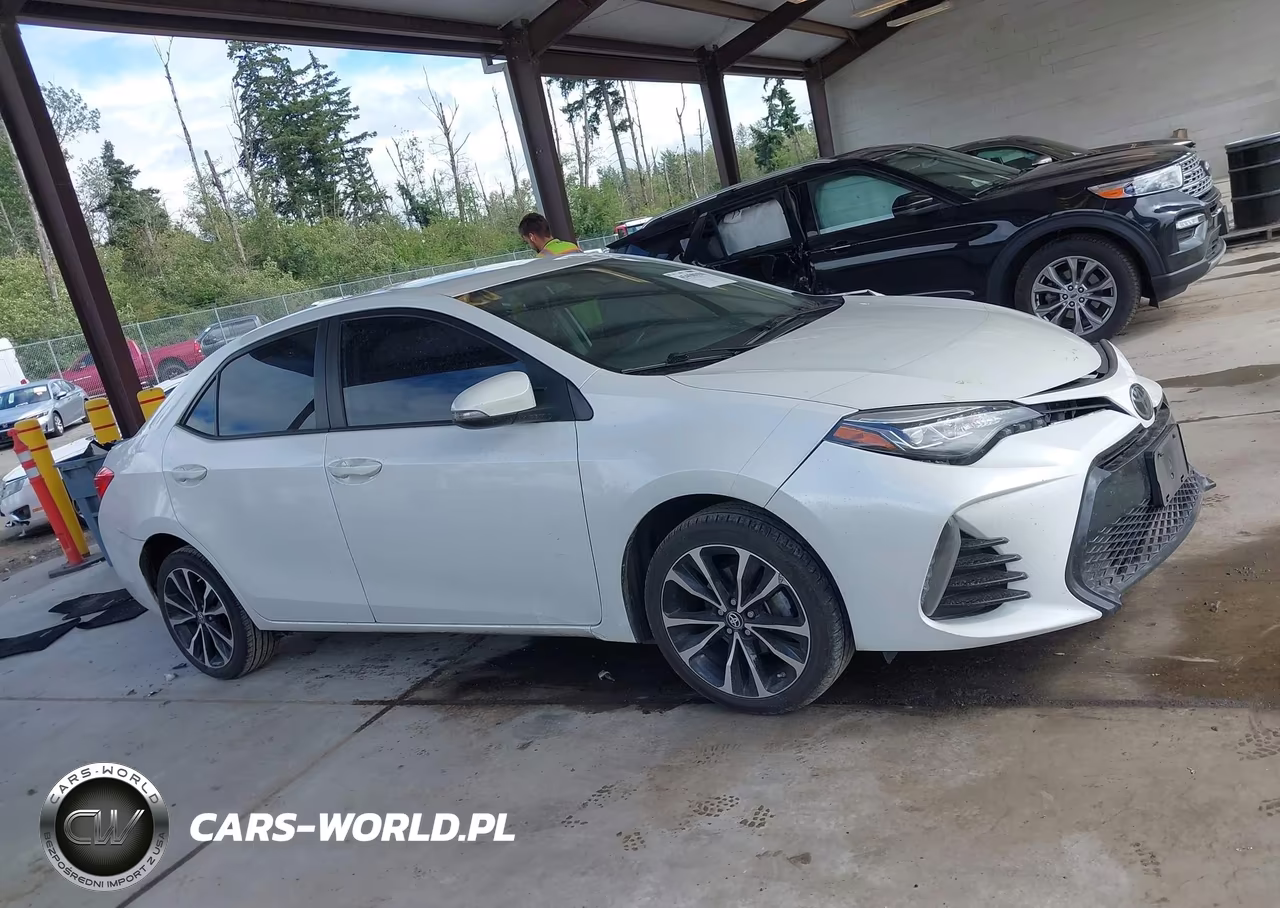 2018 Toyota Corolla Se VIN:5YFBURHE0JP802816 - 13