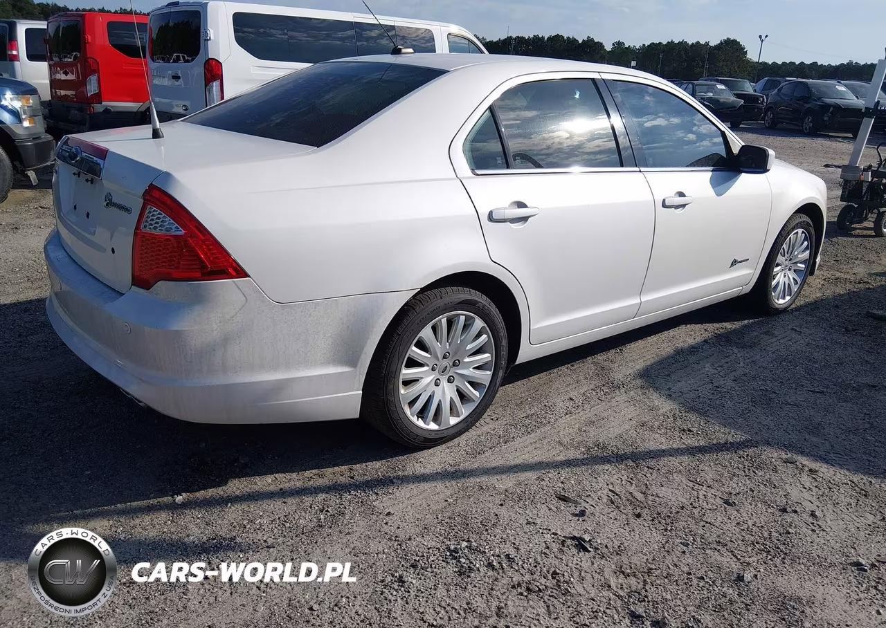 2010 Ford Fusion Hybrid VIN:3FADP0L34AR171389 - 4