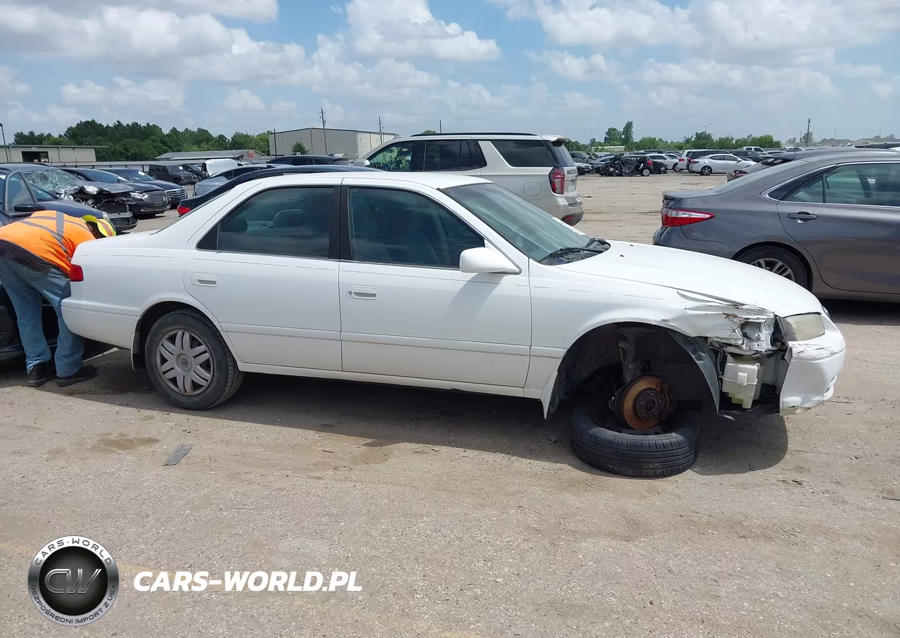 2000 Toyota Camry Le VIN:JT2BG22K2Y0434147 - 5