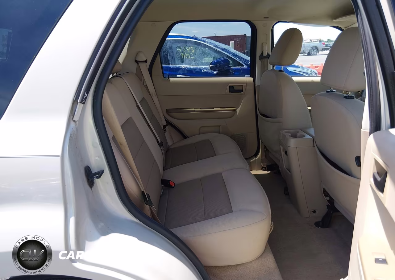 2008 Ford Escape Xlt VIN:1FMCU03158KB52809 - 8