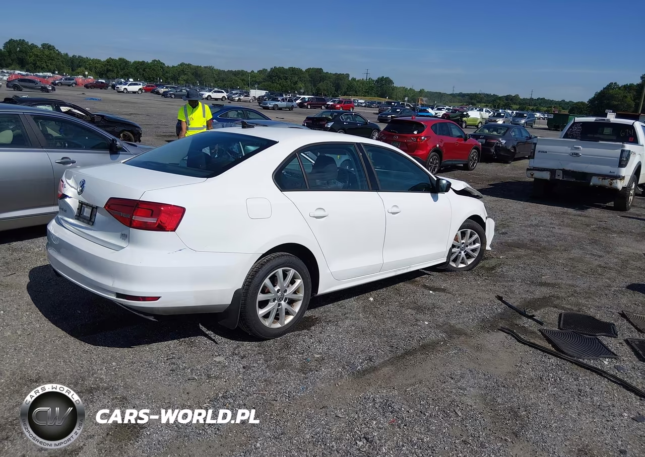 2015 Volkswagen Jetta 1.8T Se VIN:3VWD17AJ5FM305611 - 4