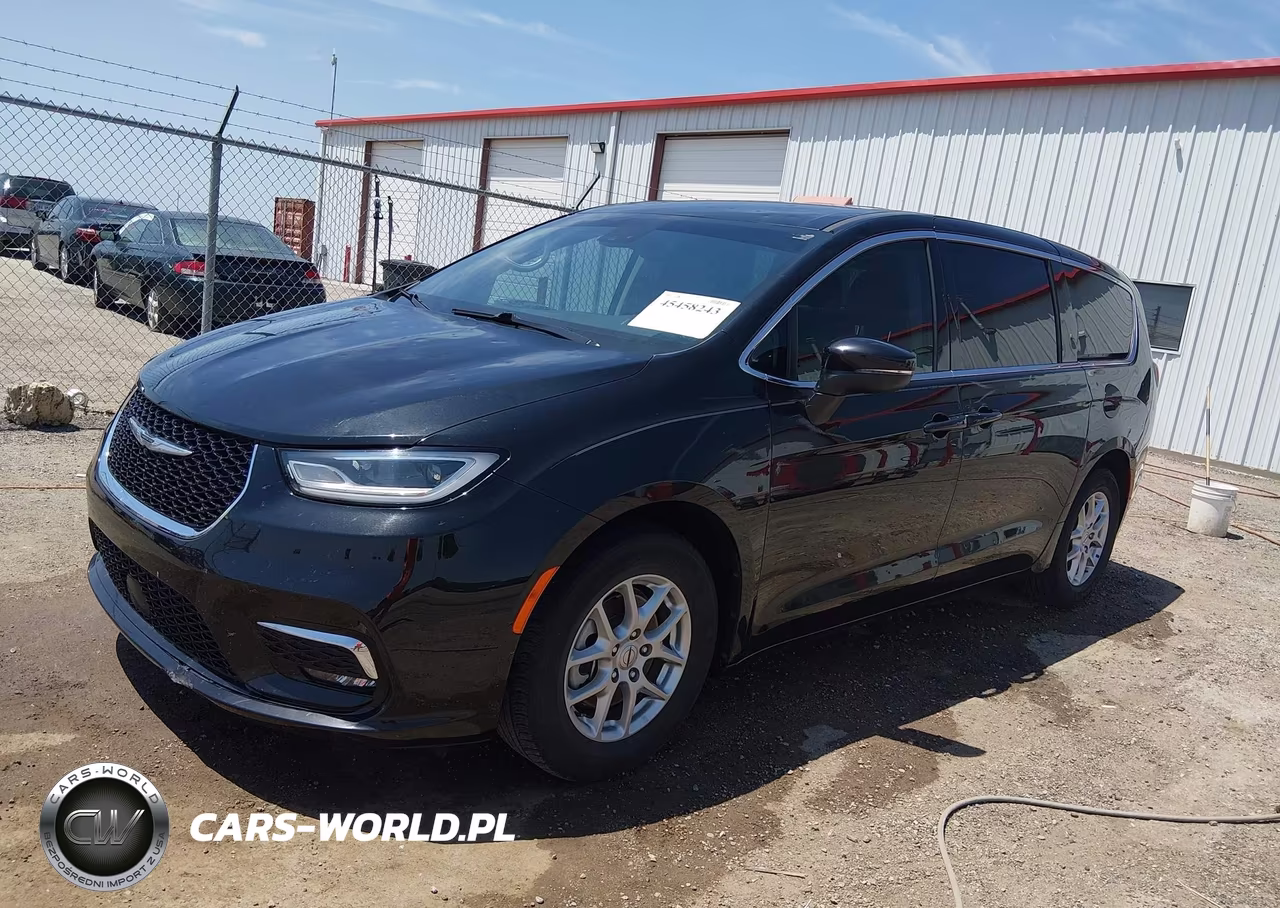 2023 Chrysler Pacifica Touring L VIN:2C4RC1BG7PR573993 - 2