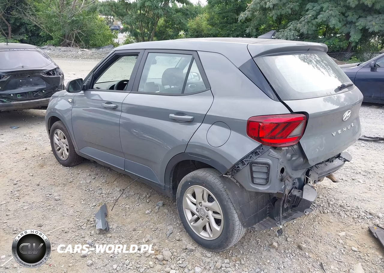 2021 Hyundai Venue Se VIN:KMHRB8A31MU067452 - 3