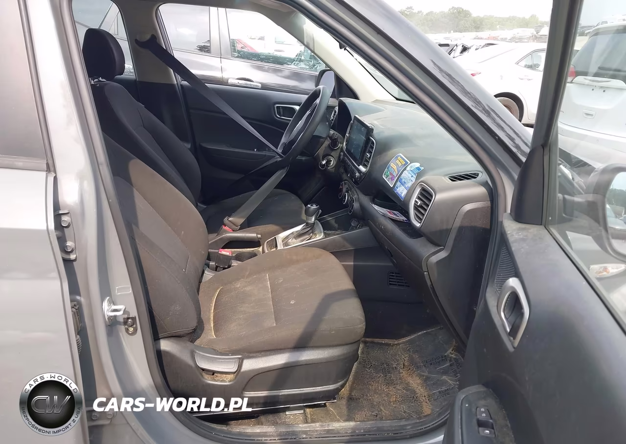 2021 Hyundai Venue Se VIN:KMHRB8A31MU067452 - 5