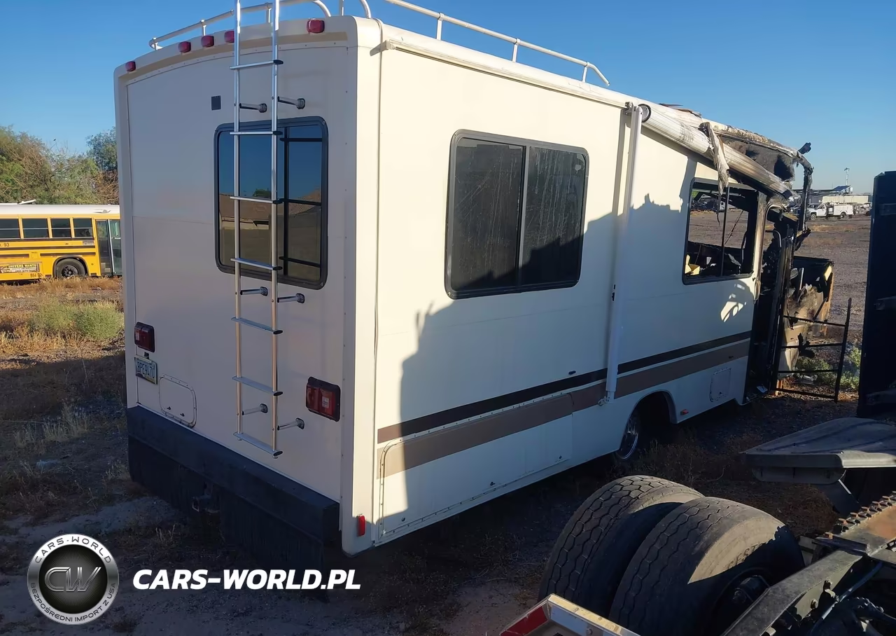 1990 Chevrolet P30 VIN:1GBJP37N6L3315699 - 4