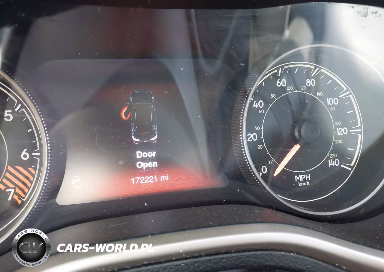 2014 Jeep Cherokee Limited VIN:1C4PJLDB0EW161977 - 7