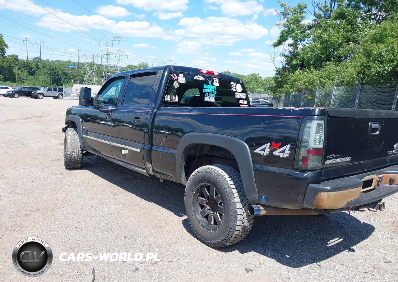 2003 Chevrolet Silverado 1500Hd Ls VIN:1GCGK13U33F209098 - 3