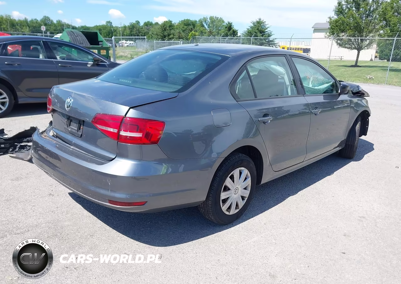2015 Volkswagen Jetta 2.0L S VIN:3VW2K7AJ4FM281421 - 4