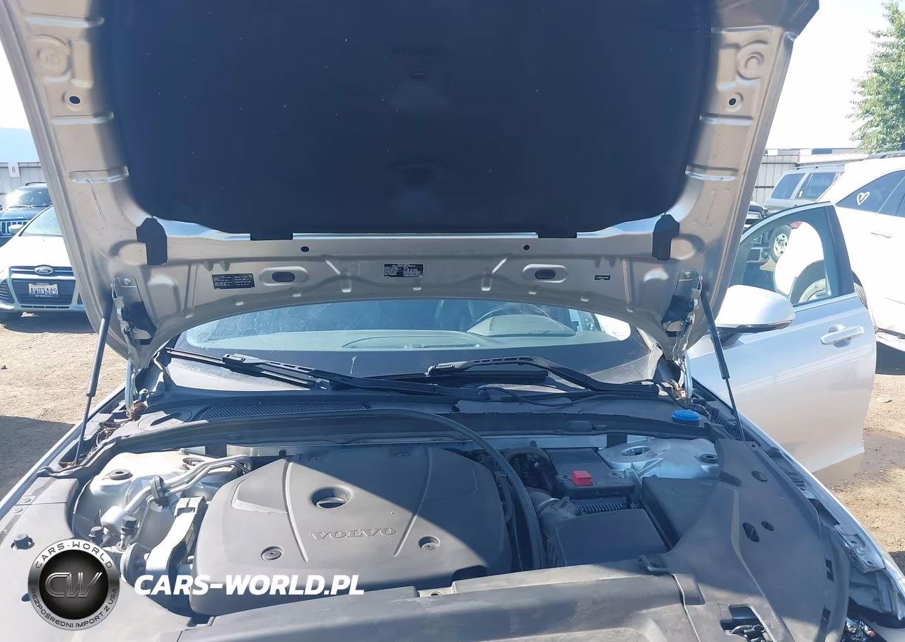 2018 Volvo S90 T5 Momentum VIN:LVY982MK6JP031181 - 10