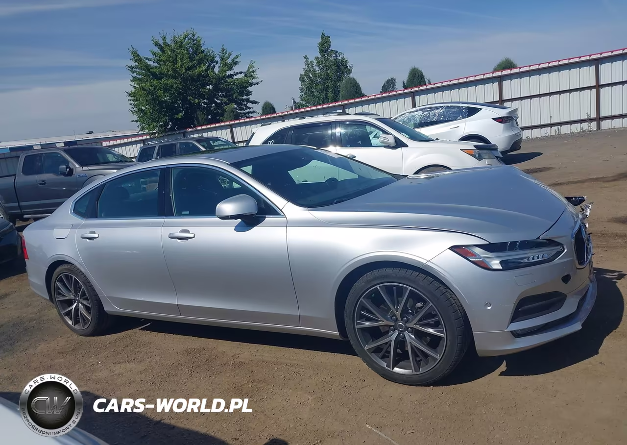 2018 Volvo S90 T5 Momentum VIN:LVY982MK6JP031181 - 13