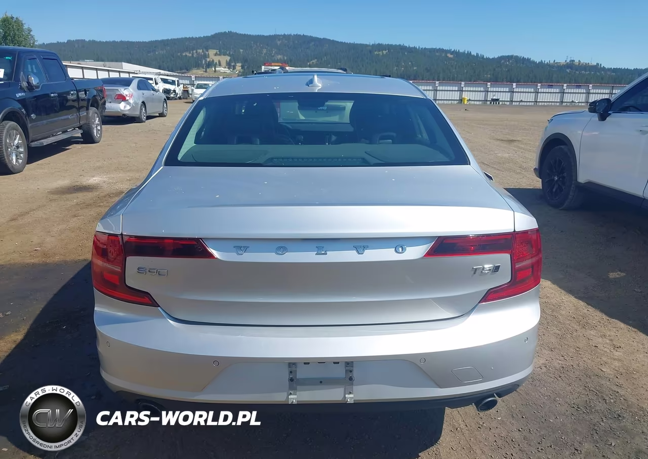 2018 Volvo S90 T5 Momentum VIN:LVY982MK6JP031181 - 16