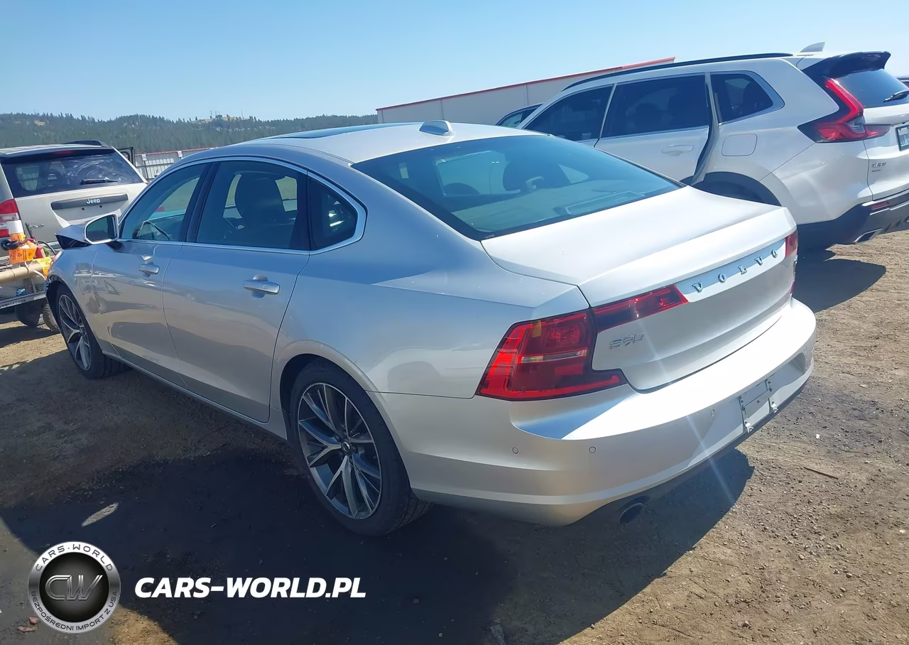 2018 Volvo S90 T5 Momentum VIN:LVY982MK6JP031181 - 3