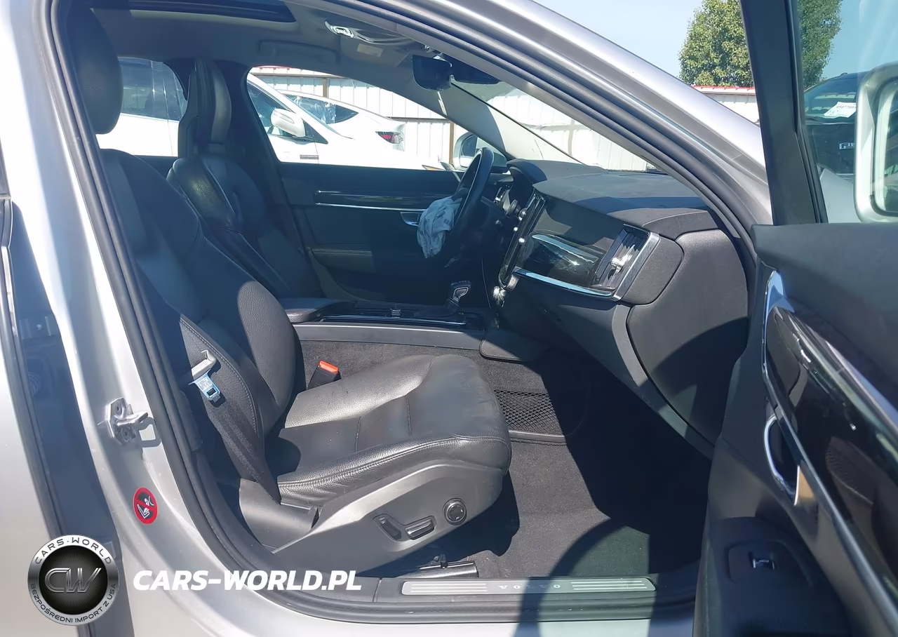 2018 Volvo S90 T5 Momentum VIN:LVY982MK6JP031181 - 5