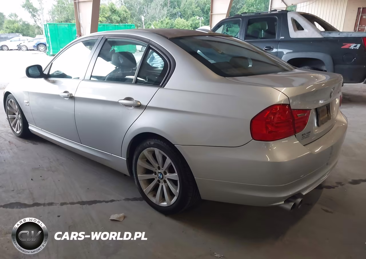 2011 BMW 328I xDrive VIN:WBAPK5C58BF125645 - 3