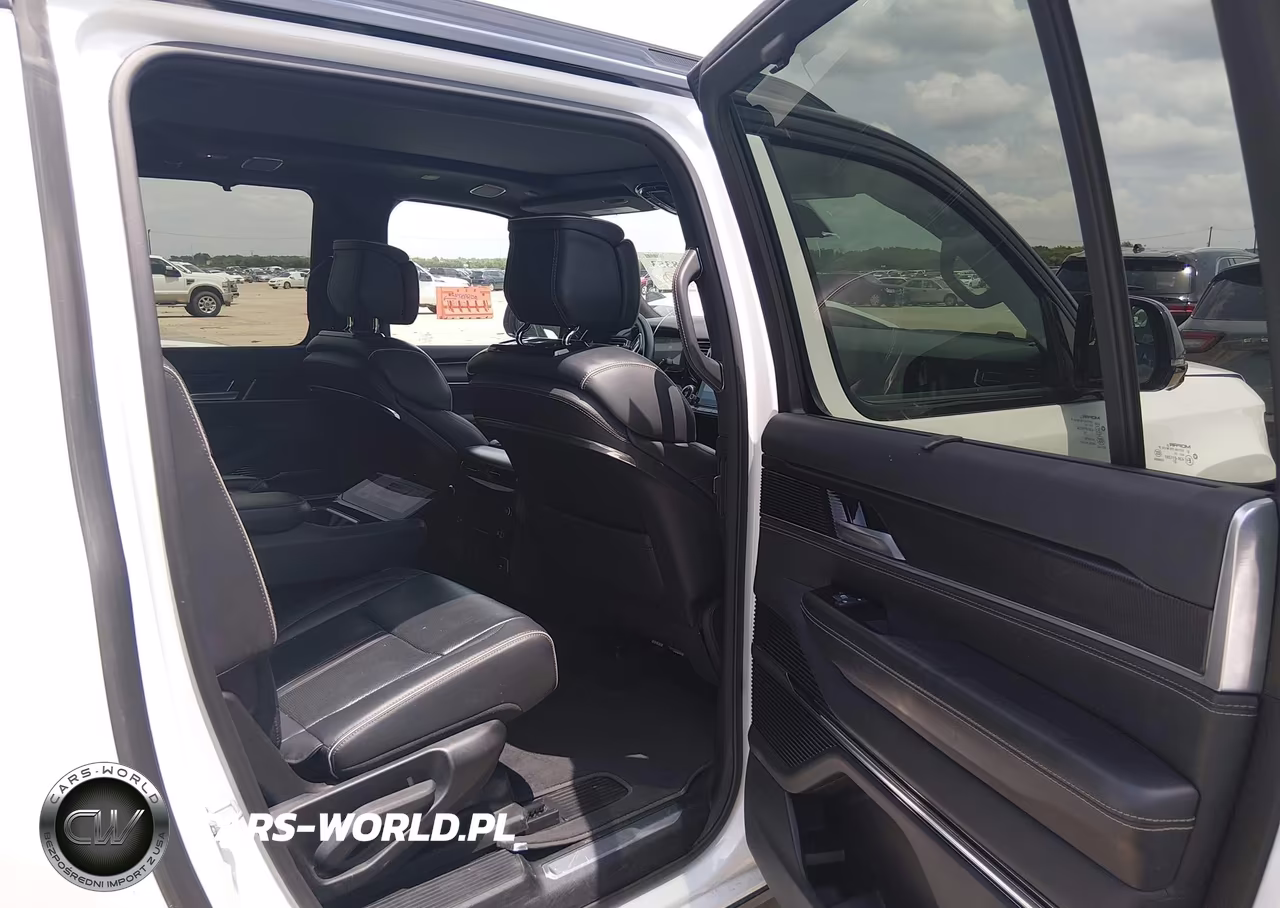 2024 Jeep Grand Wagoneer L Series Ii 4X4 VIN:1C4SJSFP7RS150128 - 8