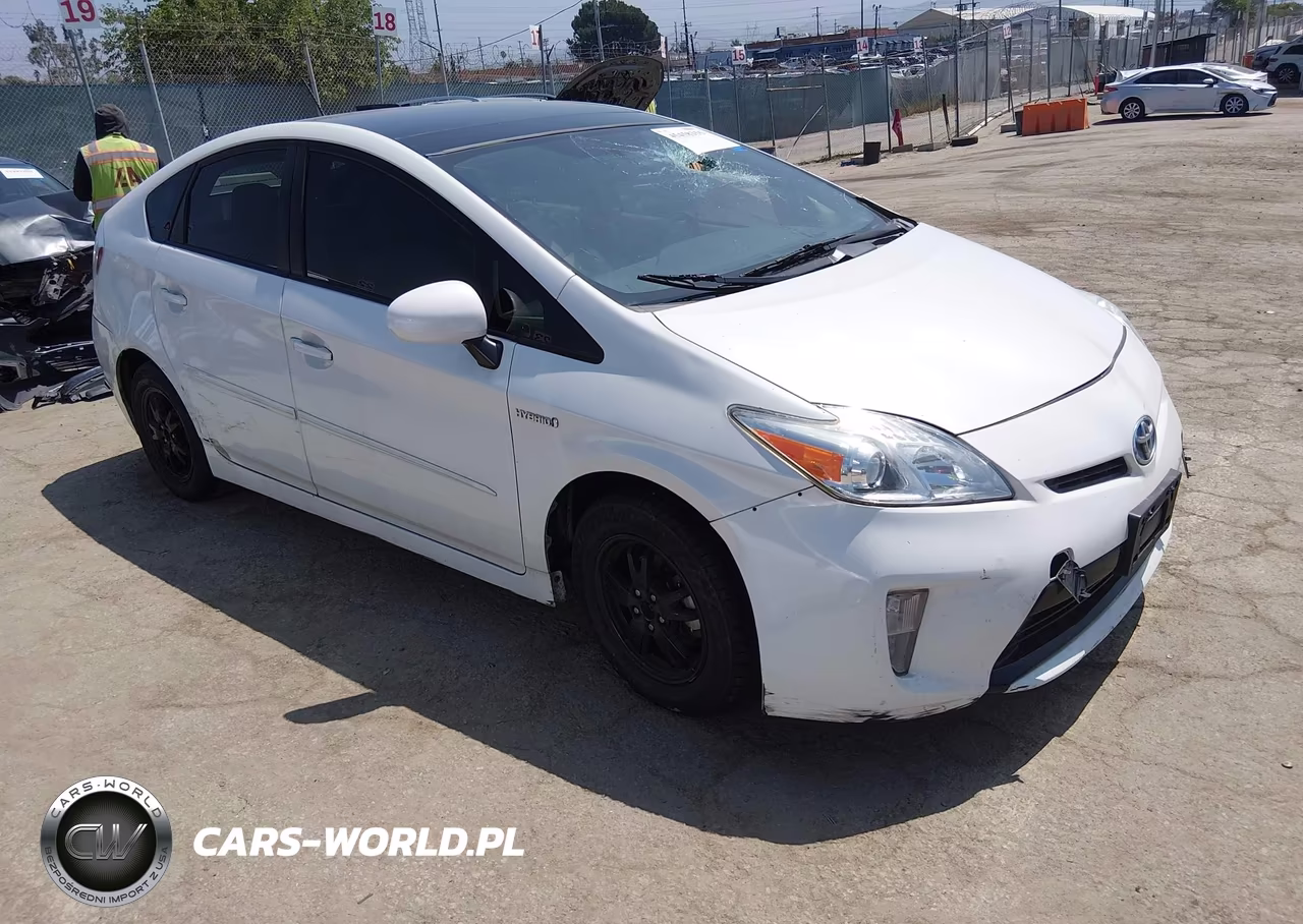 2015 Toyota Prius Four – zdjęcie 1 z 16