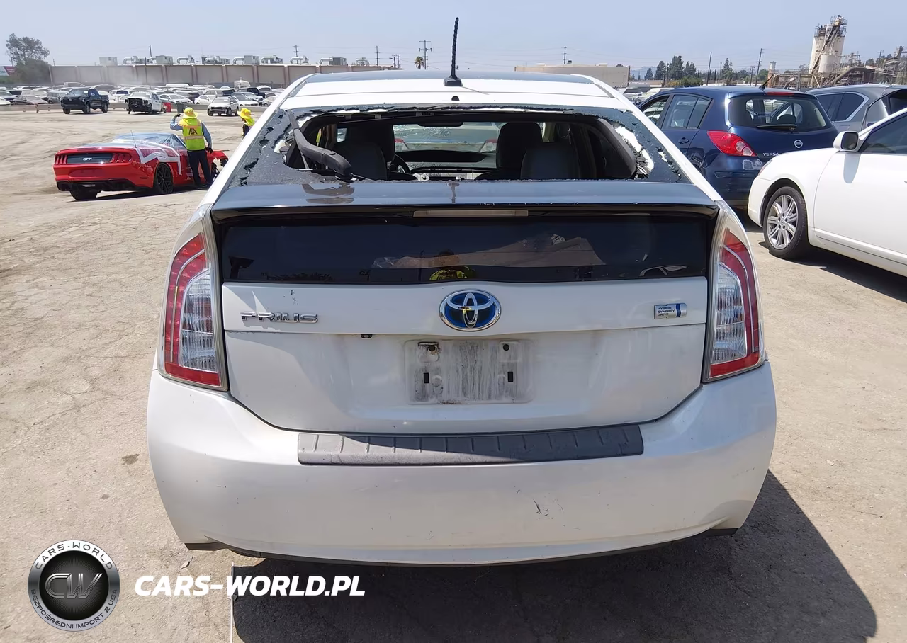 2015 Toyota Prius Four VIN:JTDKN3DU0F1902711 - 16