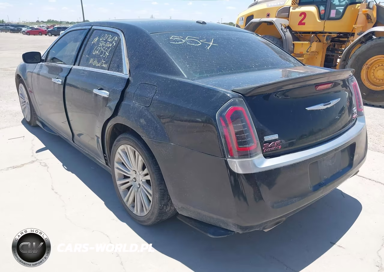 2013 Chrysler 300C John Varvatos Luxury Edition VIN:2C3CCADT3DH627554 - 3