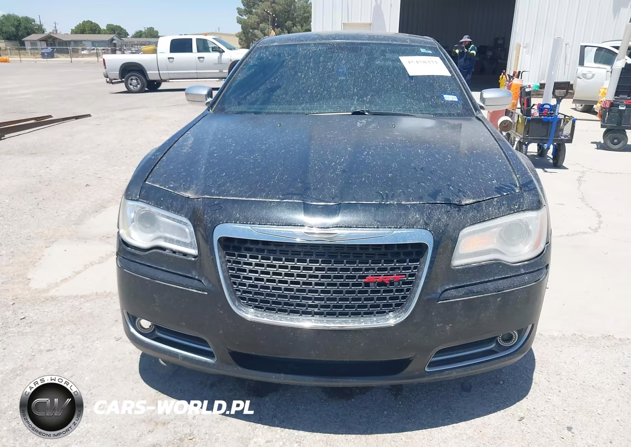 2013 Chrysler 300C John Varvatos Luxury Edition VIN:2C3CCADT3DH627554 - 6