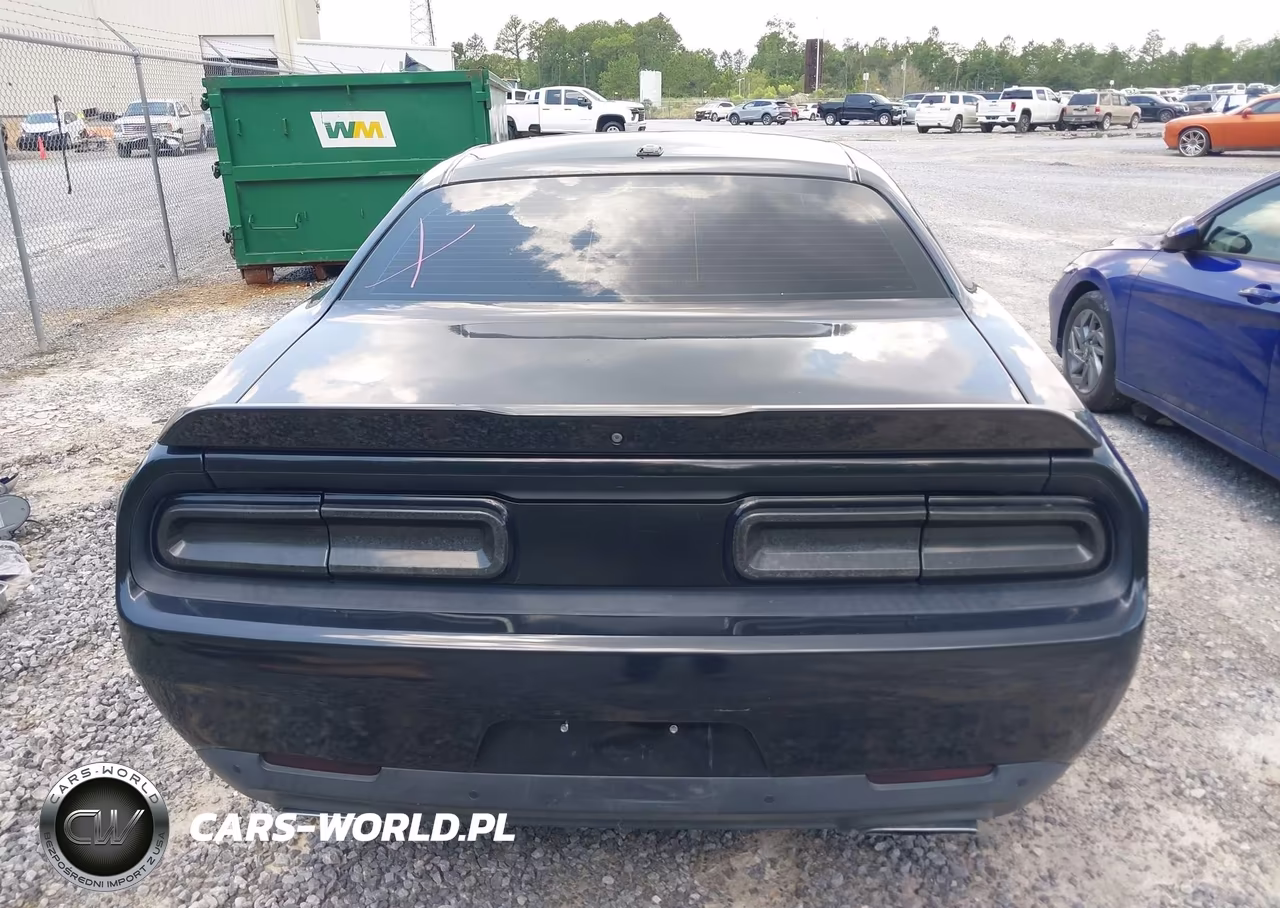 2015 Dodge Challenger R-T Plus VIN:2C3CDZBT5FH717225 - 16