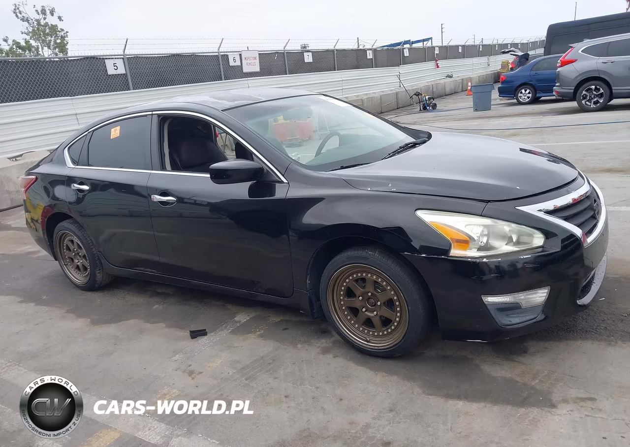 2014 Nissan Altima 2.5 S VIN:1N4AL3AP9EN252466 - 12