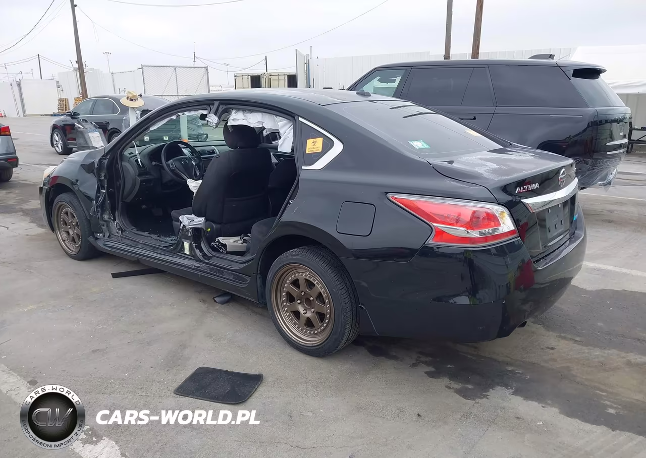 2014 Nissan Altima 2.5 S VIN:1N4AL3AP9EN252466 - 3