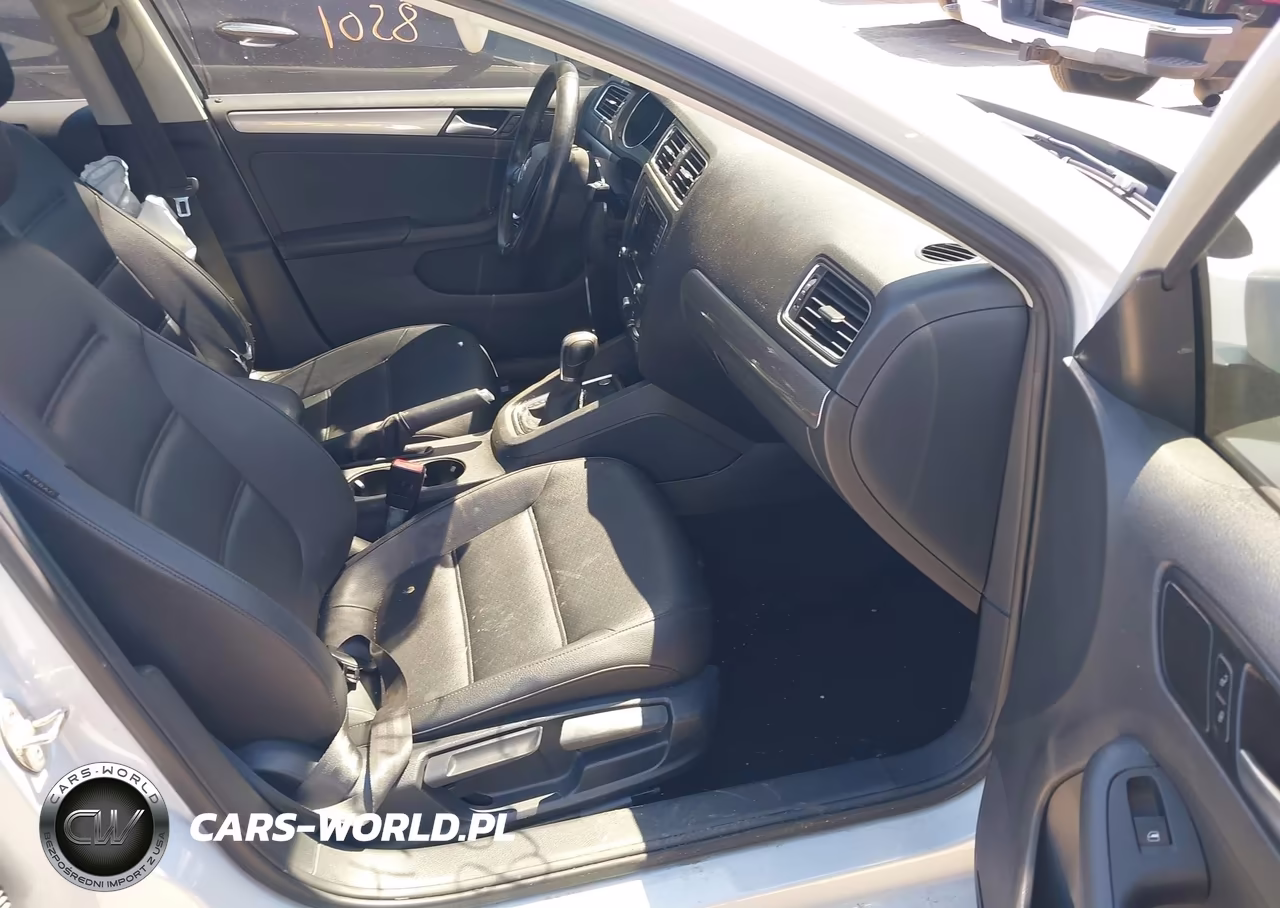 2017 Volkswagen Jetta 1.4T Se VIN:3VWDB7AJ0HM311977 - 5