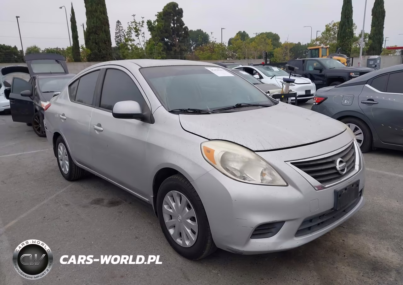 2014 Nissan Versa 1.6 Sv