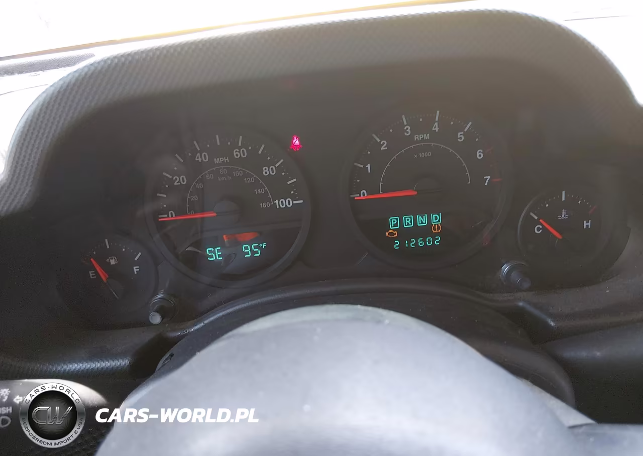 2008 Jeep Wrangler Unlimited X VIN:1J4GB39148L517926 - 7