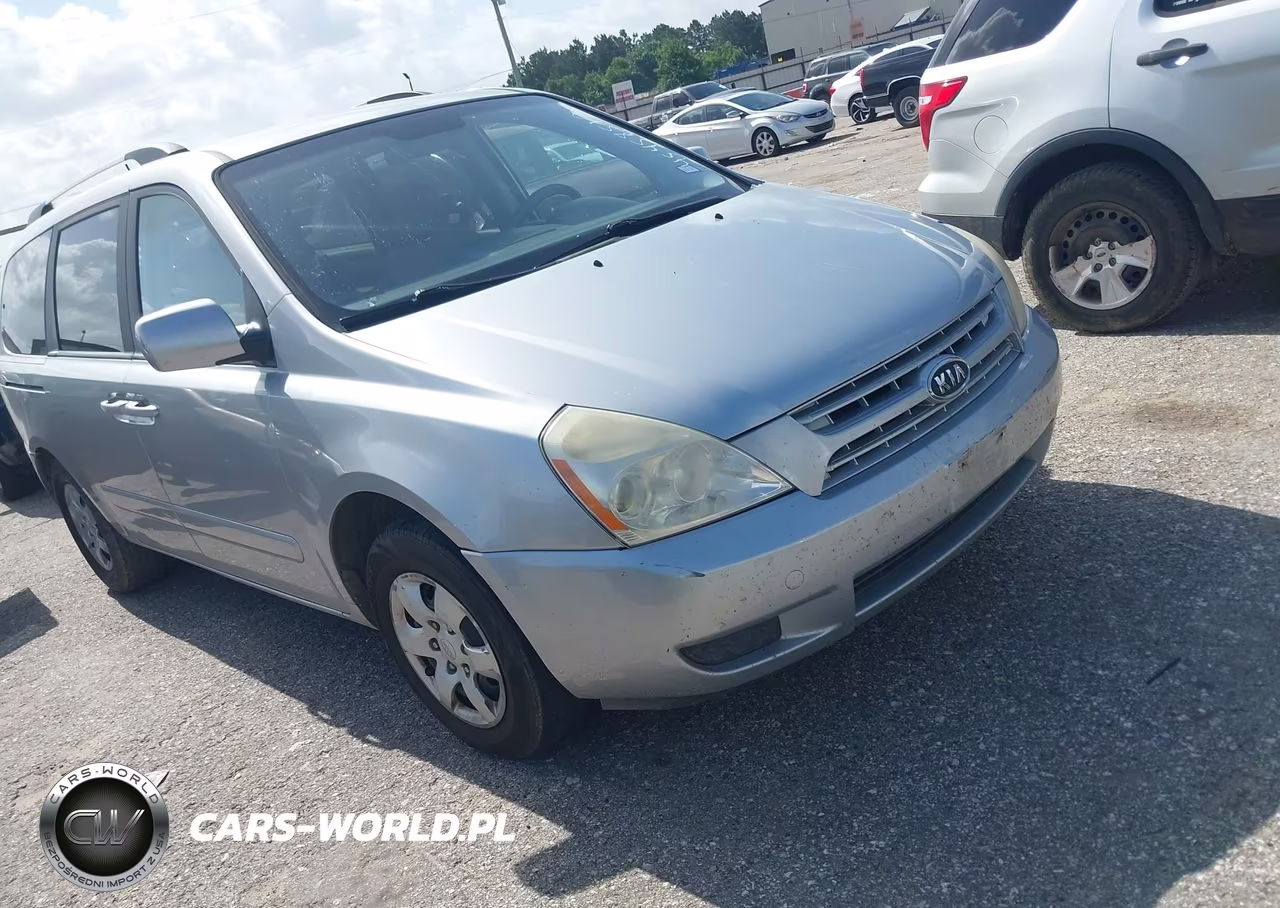 2009 Kia Sedona Lx