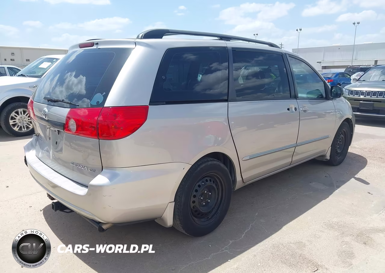 2009 Toyota Sienna Ce VIN:5TDZK23CX9S240962 - 4