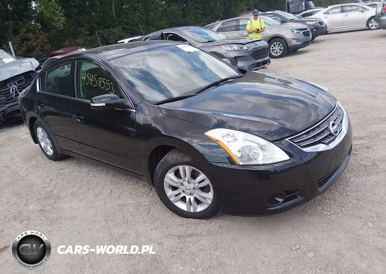 2010 Nissan Altima 2.5 S – zdjęcie 1 z 11