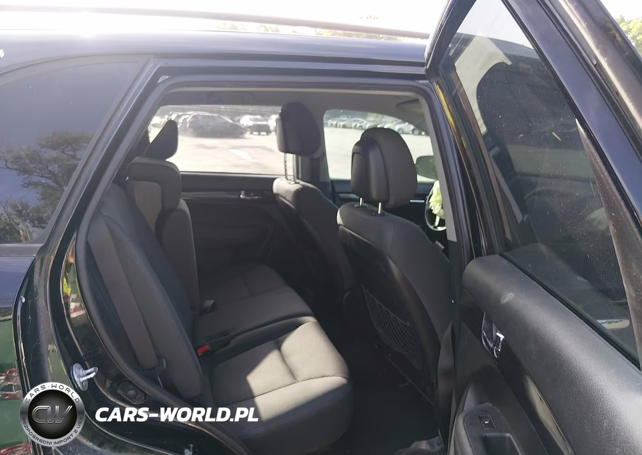 2013 Kia Sorento Lx VIN:5XYKT3A64DG423426 - 8