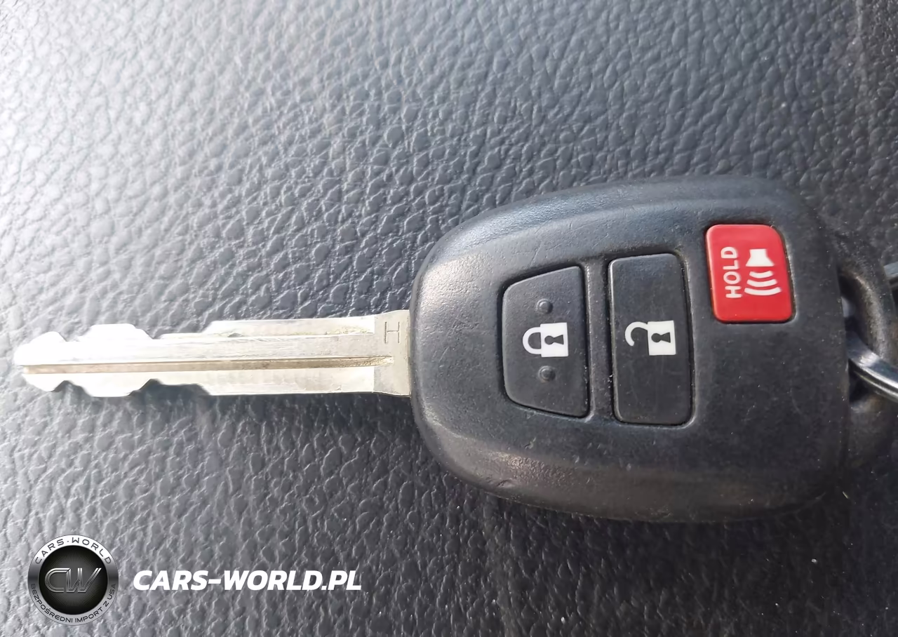 2015 Toyota Rav4 Xle VIN:2T3RFREV2FW311769 - 11