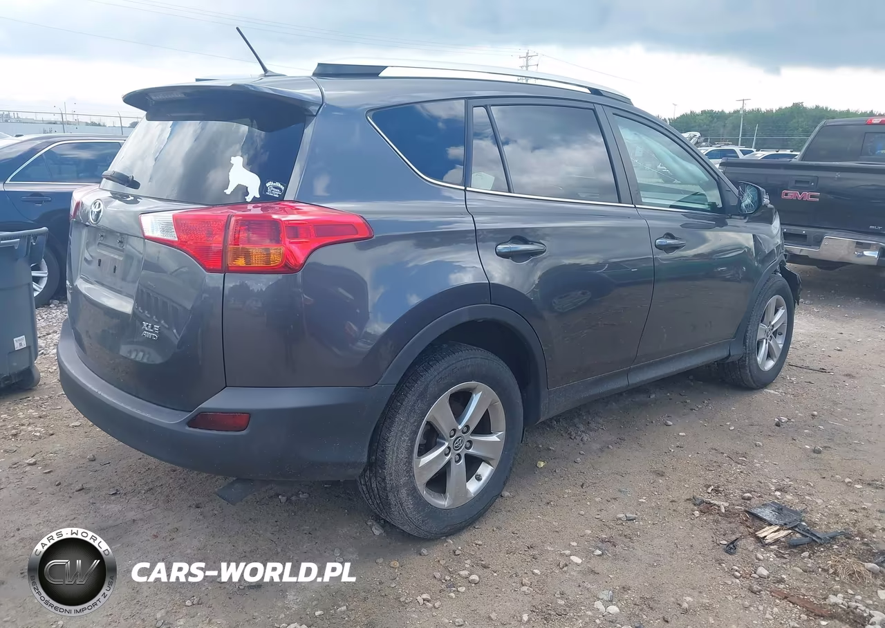 2015 Toyota Rav4 Xle VIN:2T3RFREV2FW311769 - 4