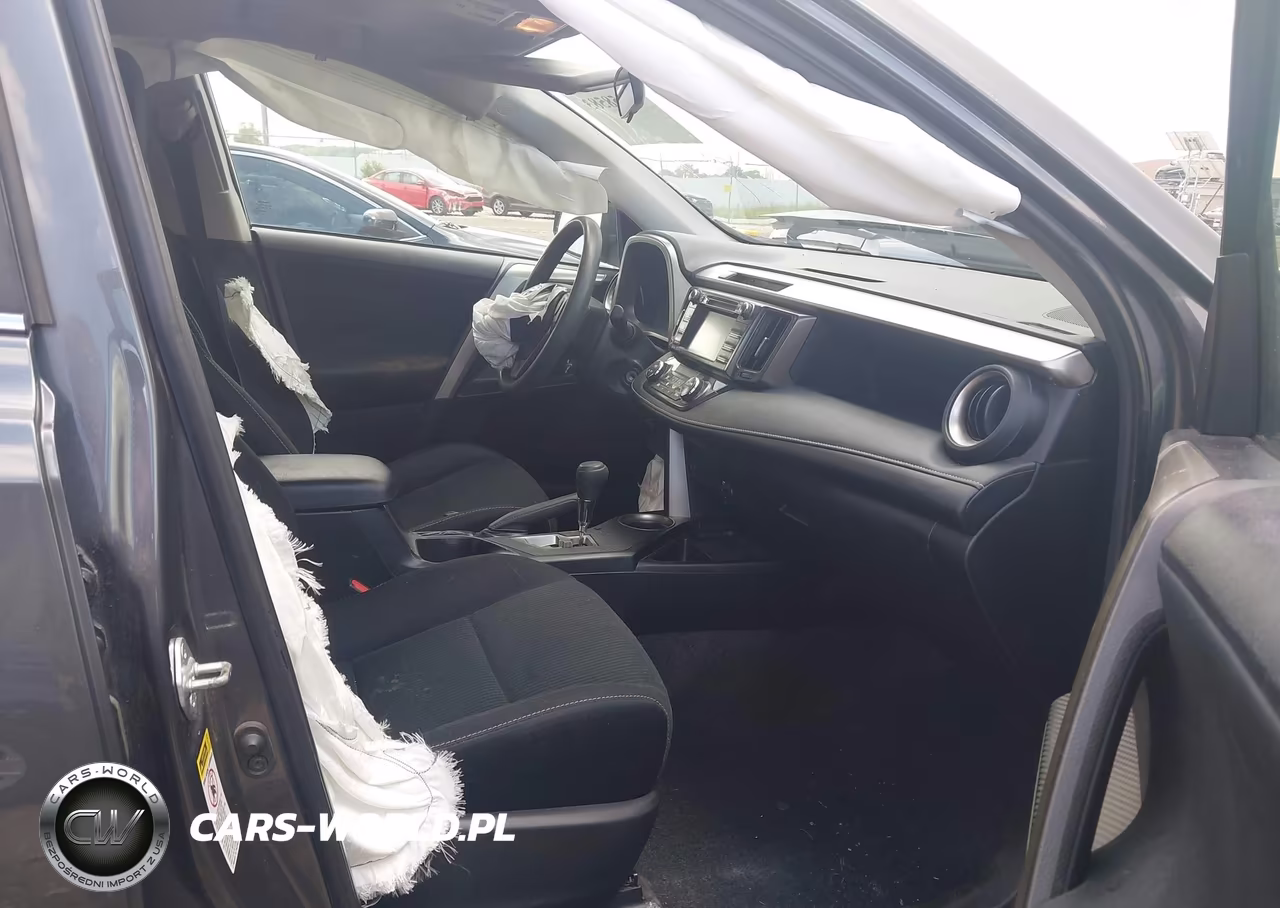 2015 Toyota Rav4 Xle VIN:2T3RFREV2FW311769 - 5