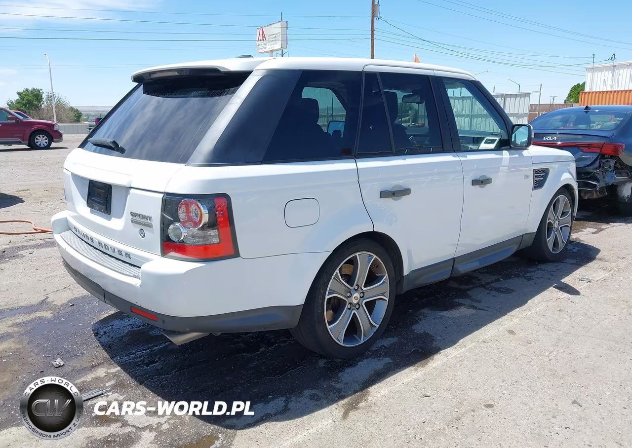 2011 Land Rover Range Rover Sport Supercharged VIN:SALSH2E43BA713974 - 4