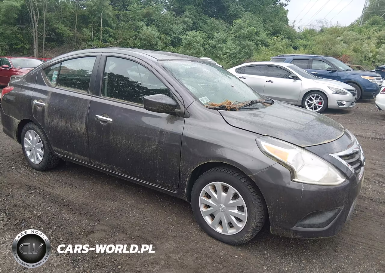 2015 Nissan Versa 1.6 Sv – zdjęcie 1 z 12