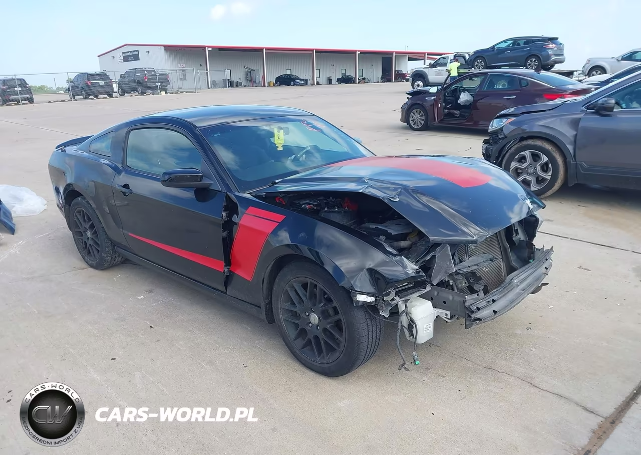 2014 Ford Mustang V6 – zdjęcie 1 z 17