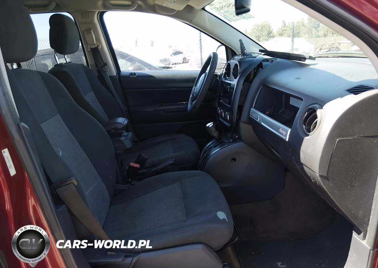 2016 Jeep Compass Sport VIN:1C4NJCBA8GD666651 - 5