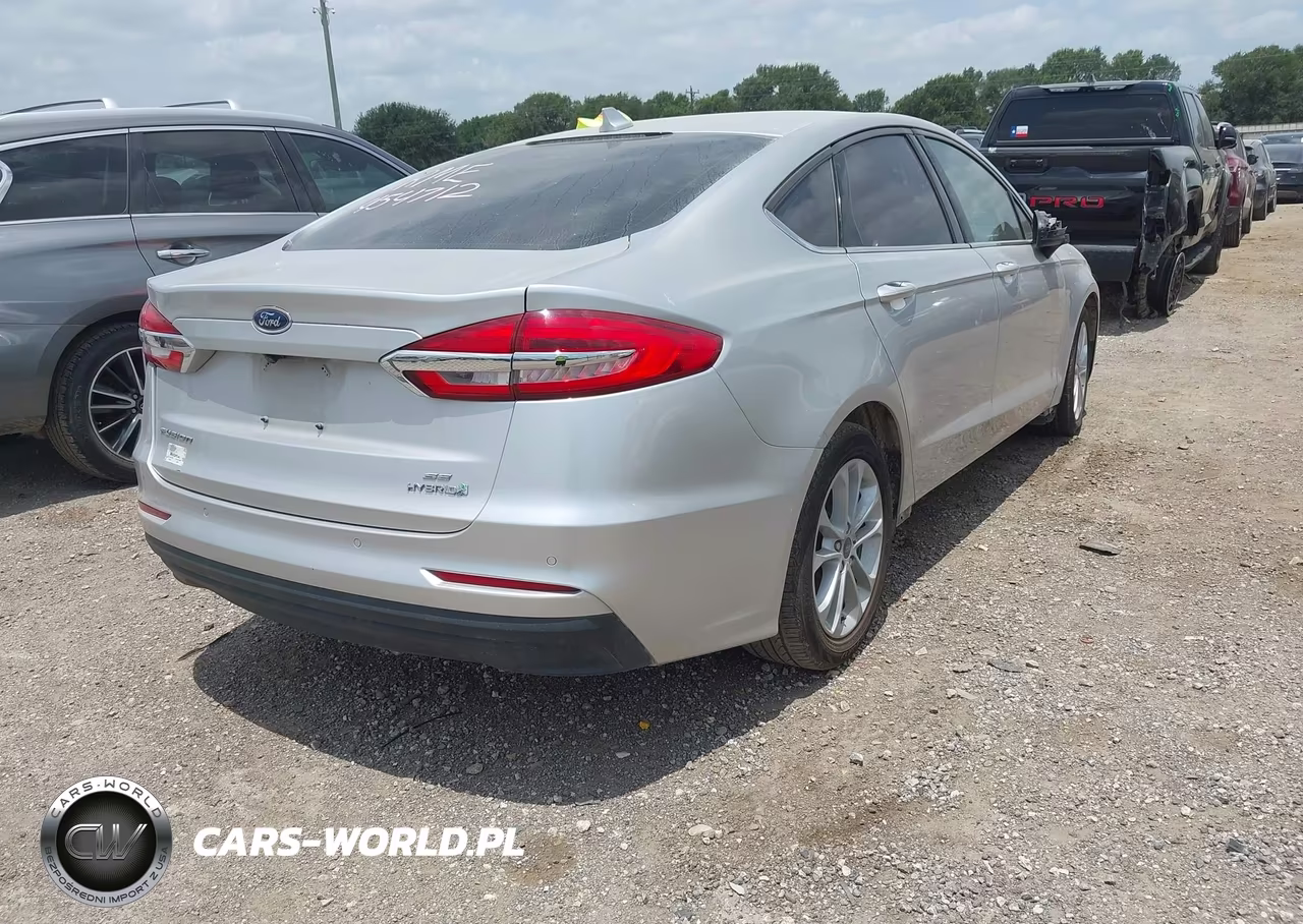 2019 Ford Fusion Hybrid Se VIN:3FA6P0LU9KR242783 - 4