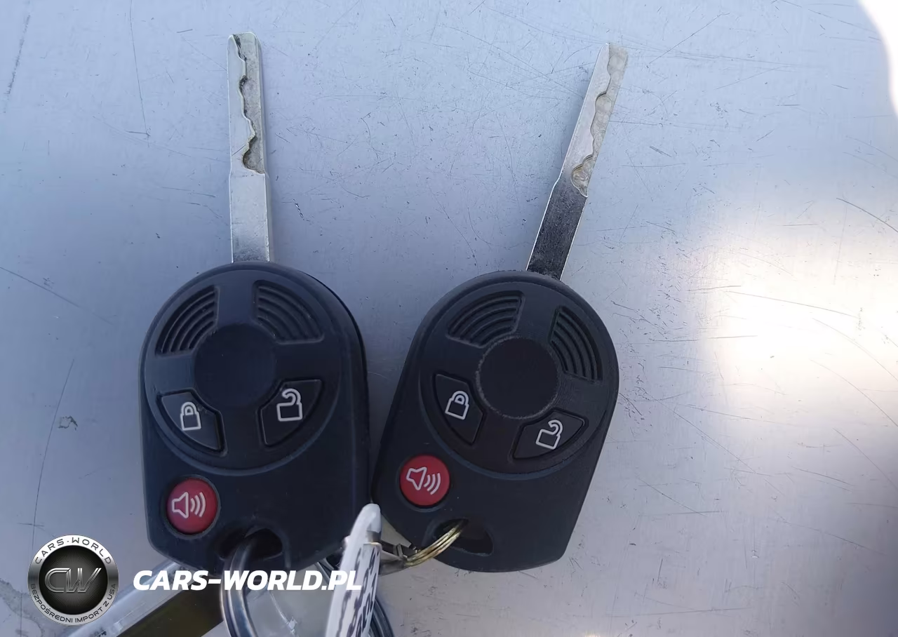 2018 Ford Escape Se VIN:1FMCU9GD0JUD08614 - 11