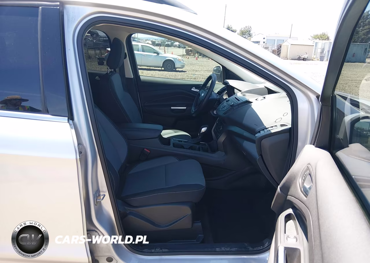 2018 Ford Escape Se VIN:1FMCU9GD0JUD08614 - 5