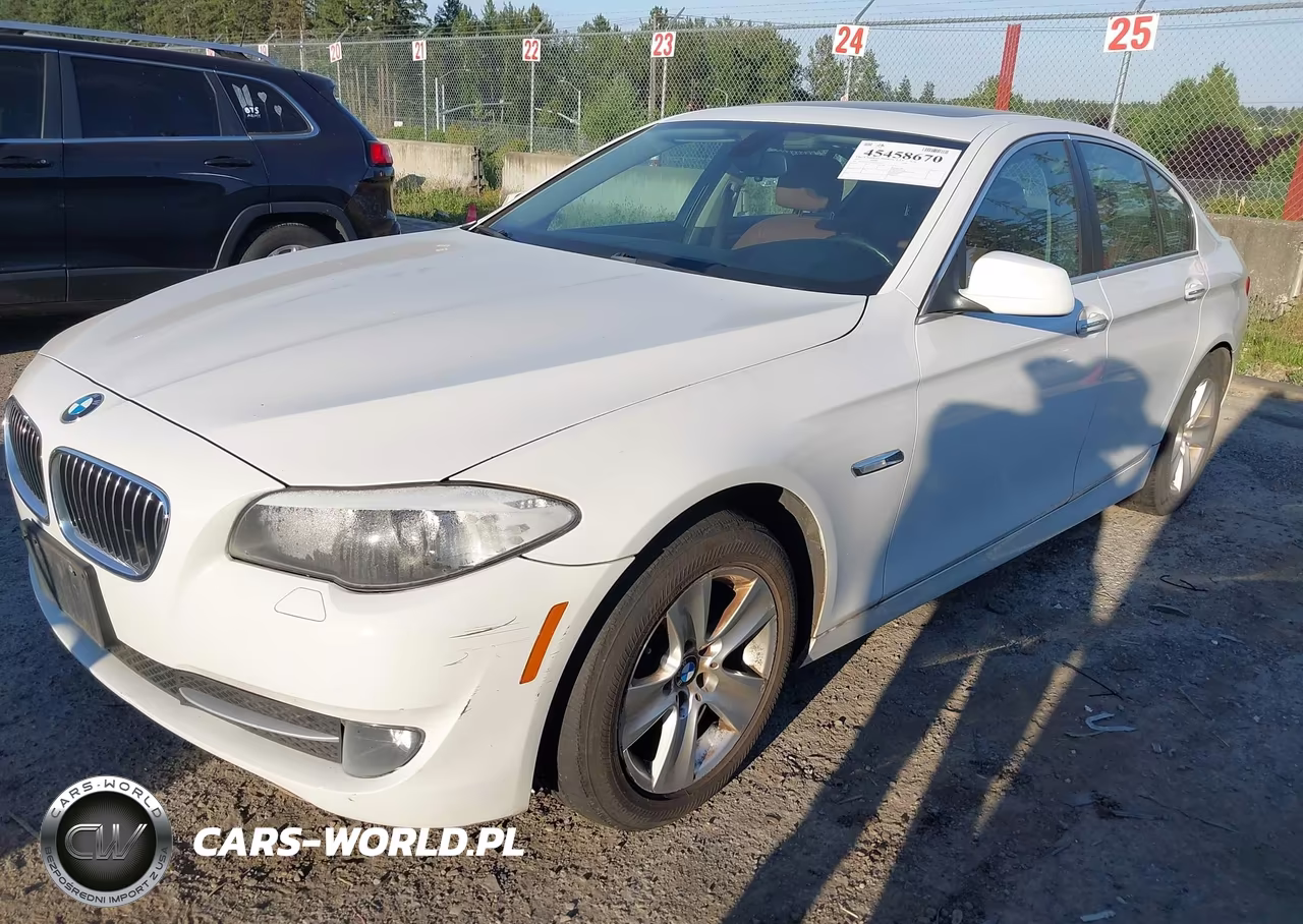 2013 BMW 528I xDrive VIN:WBAXH5C54DDW11933 - 2