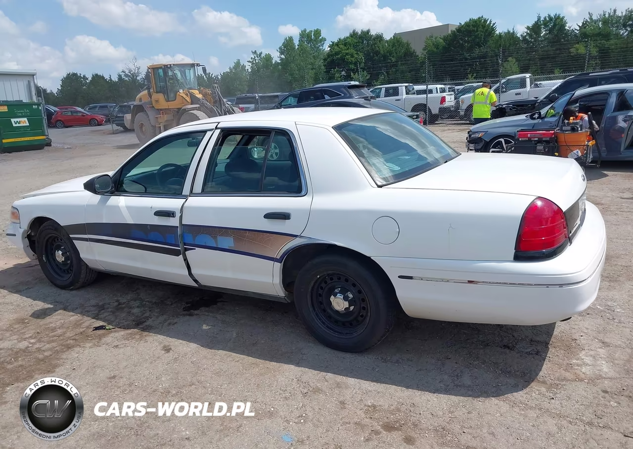 2000 Ford Crown Victoria Police Interceptor VIN:2FAFP71W1YX178309 - 14