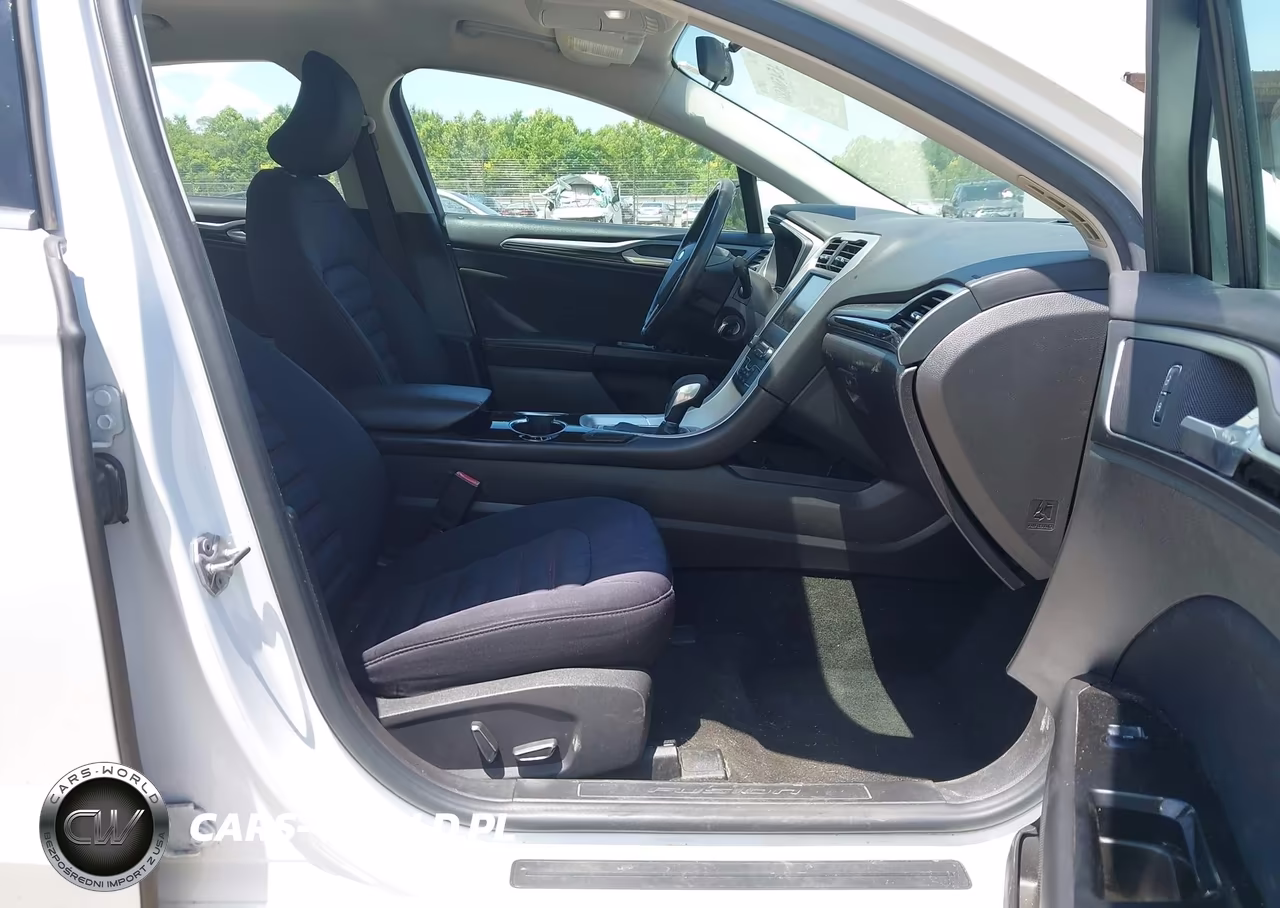 2016 Ford Fusion Se VIN:3FA6P0H75GR339828 - 5