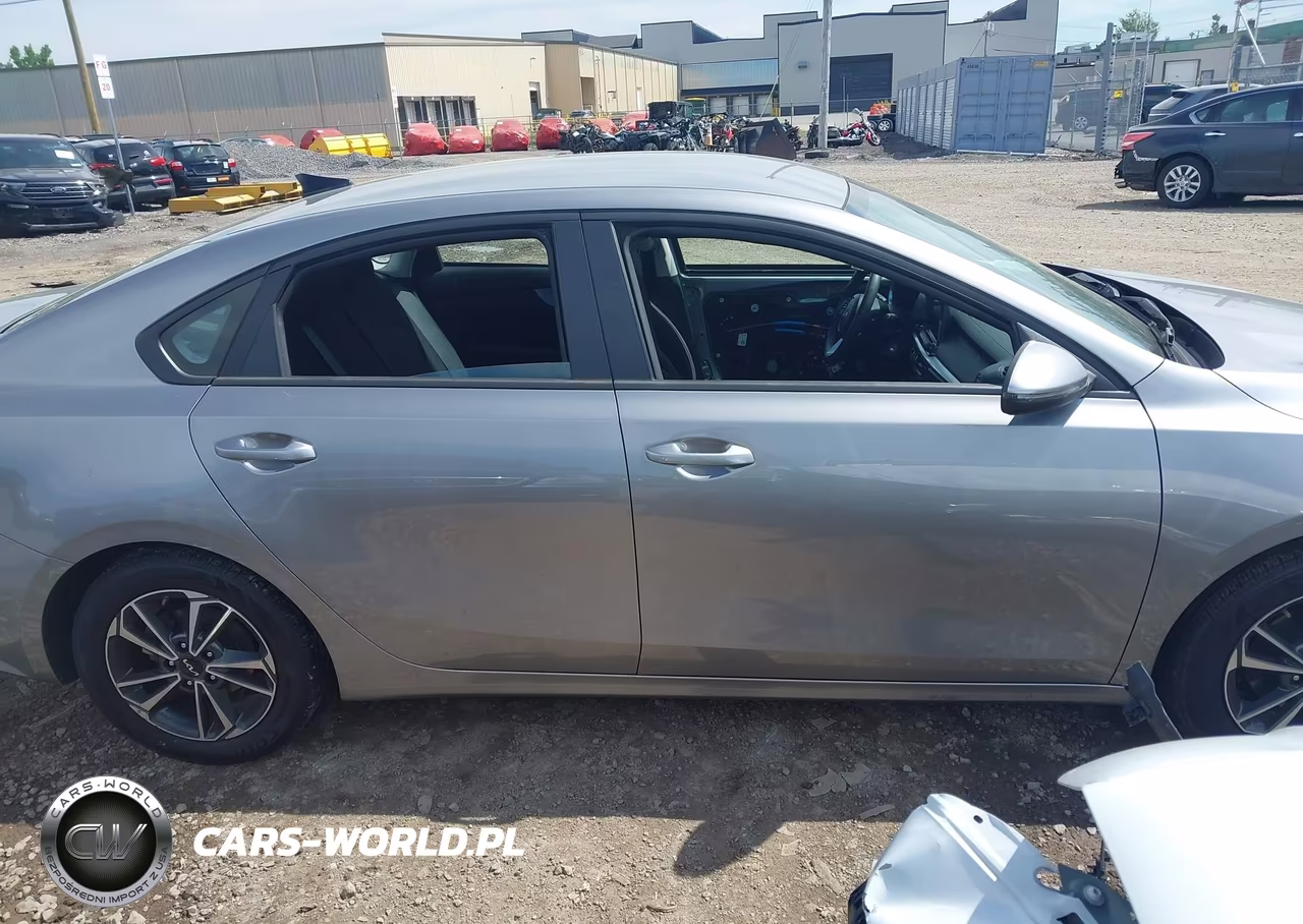 2023 Kia Forte Lxs VIN:3KPF24AD9PE620523 - 14